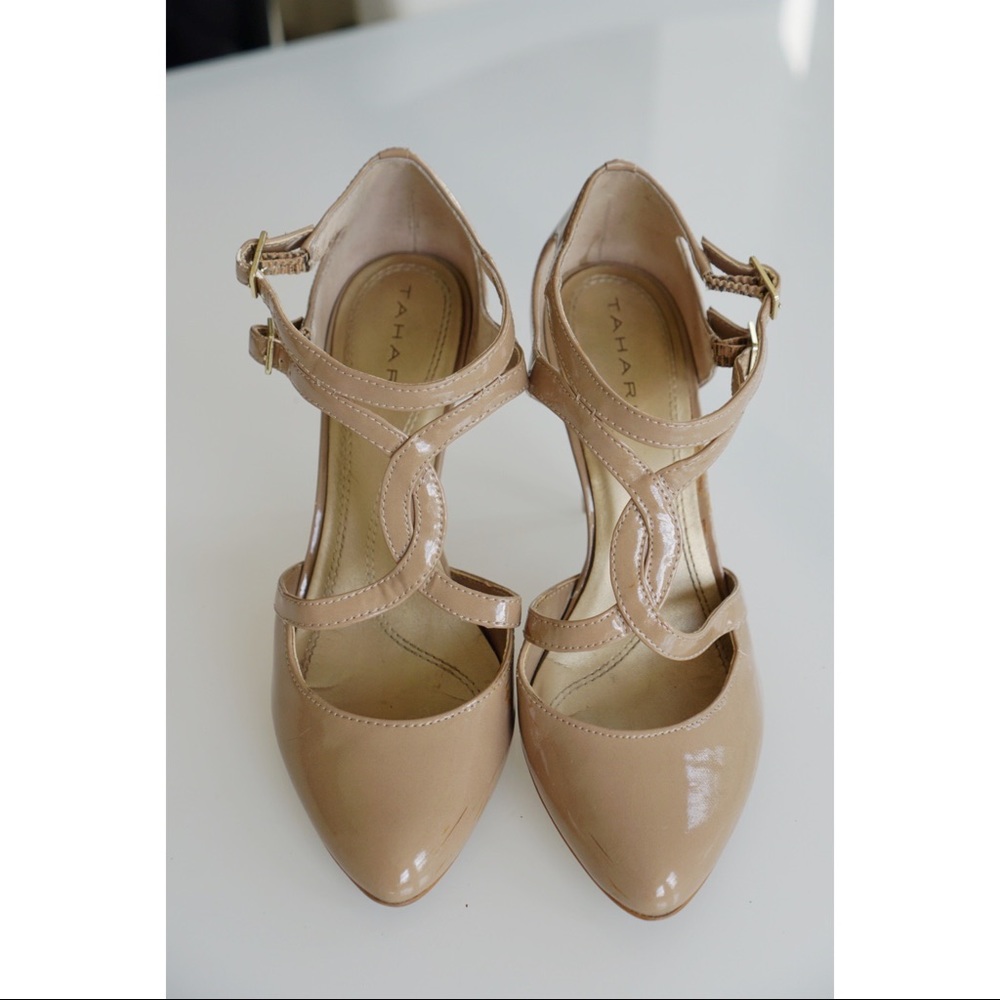 Tahari Round Toe T-Strap Heels